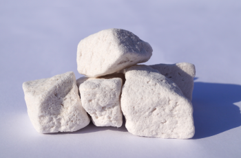 Đá bọt thủy tinh J4